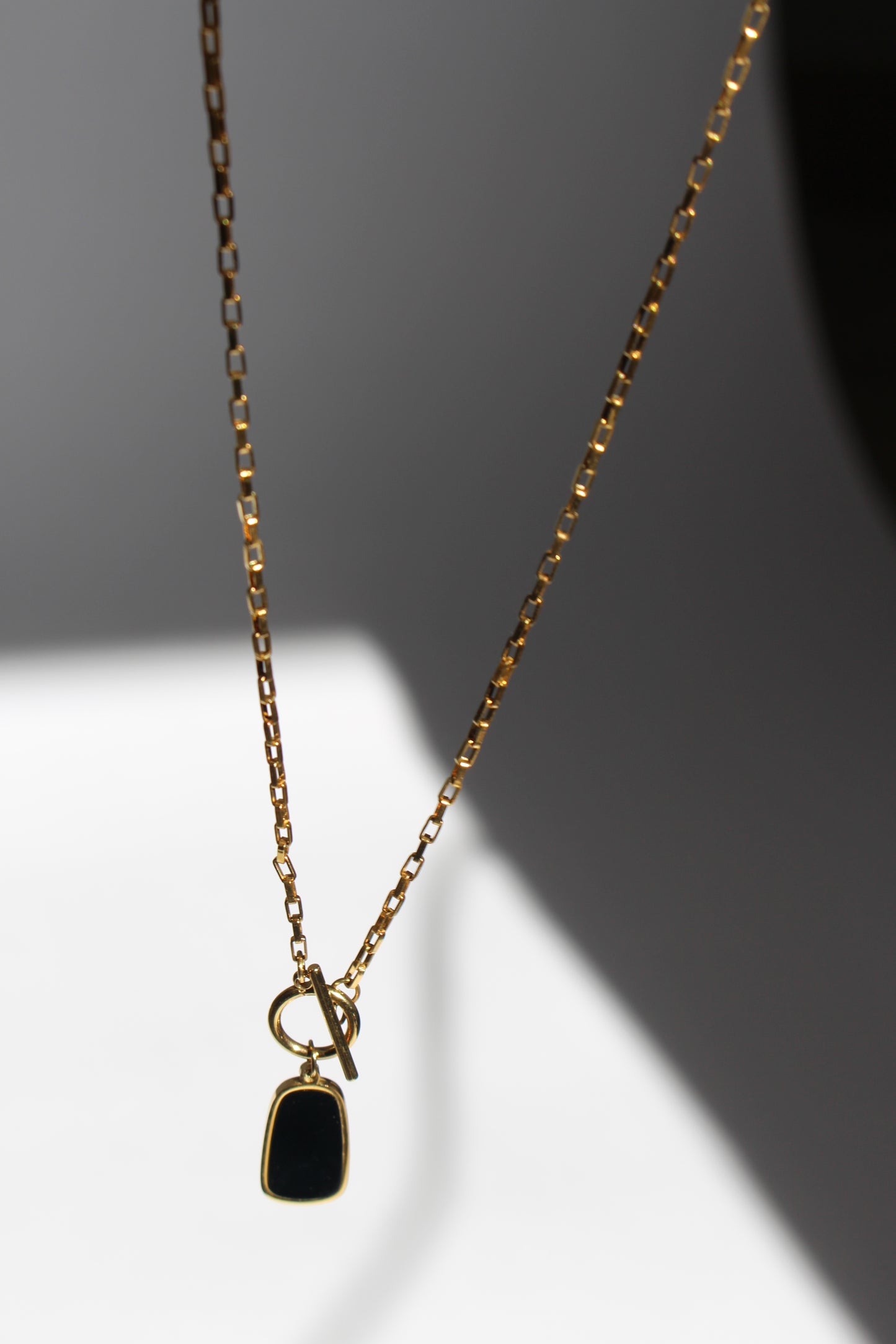 COLLAR BLACK